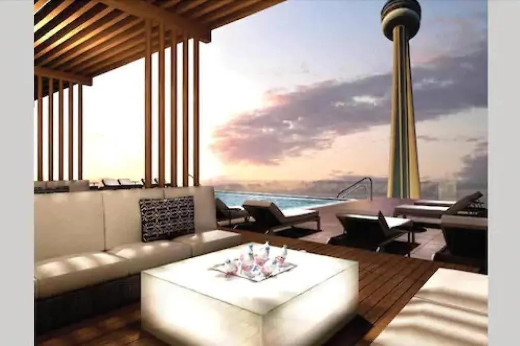 Skyline Suites - Walk To Mtcc, Acc, Rogers Centre & Entertainment District Toronto 3*,